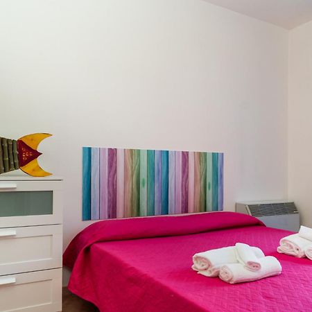 Nora Guesthouse Rooms And Villas プーラ エクステリア 写真