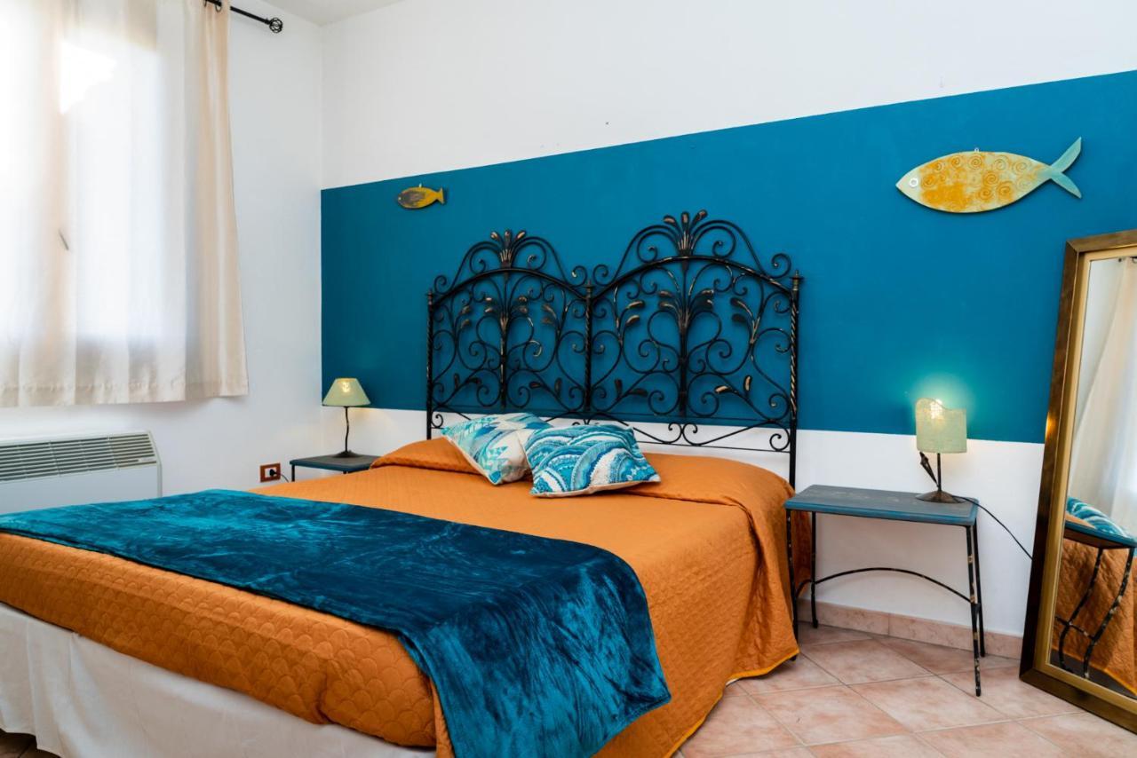 Nora Guesthouse Rooms And Villas プーラ エクステリア 写真