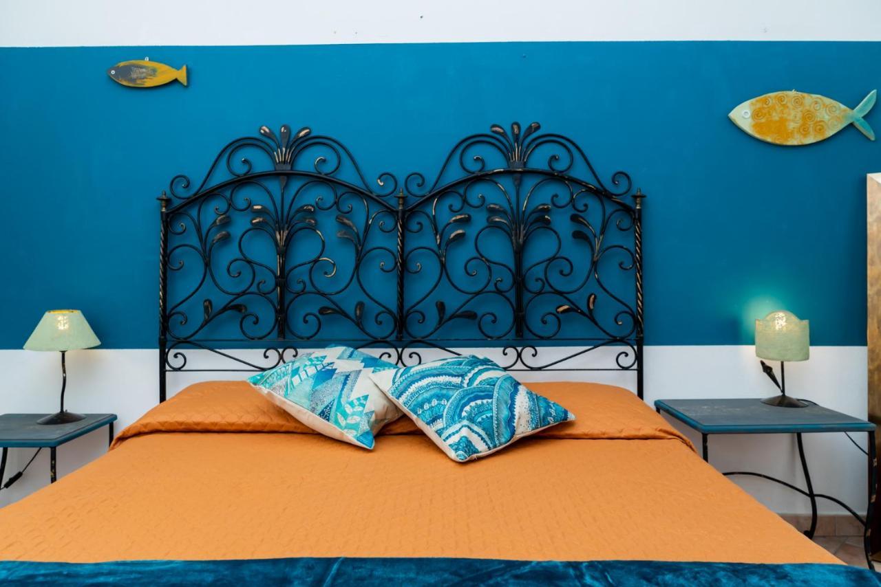 Nora Guesthouse Rooms And Villas プーラ エクステリア 写真