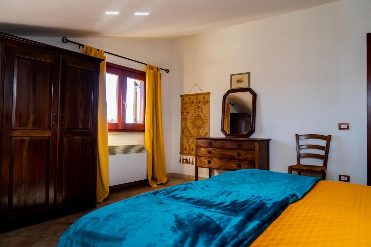 Nora Guesthouse Rooms And Villas プーラ エクステリア 写真