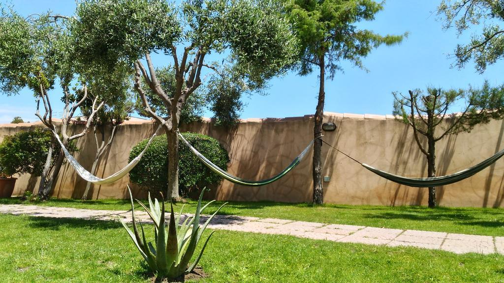 Nora Guesthouse Rooms And Villas プーラ エクステリア 写真